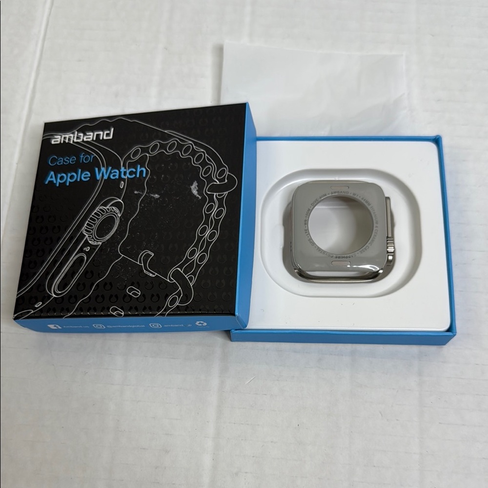 Am and Silver Smartwatch Case for Wearables 44mm  metal Natural Titanium New